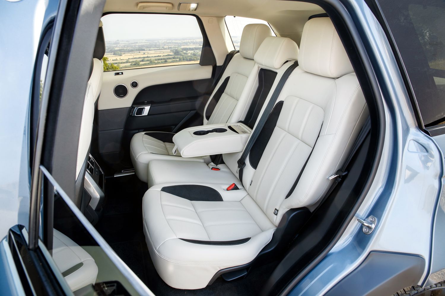Range Rover Sport P400e HSE interior rear seats